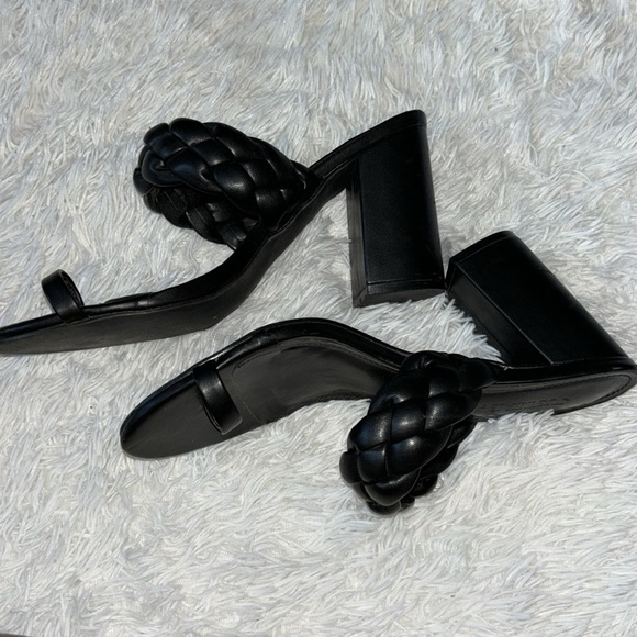 Block heel sandals - Picture 2 of 3